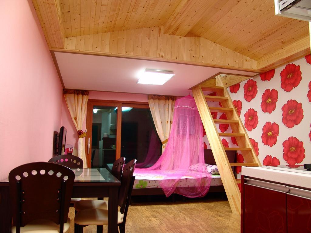 Yongdu Beach Pension Boryeong Esterno foto