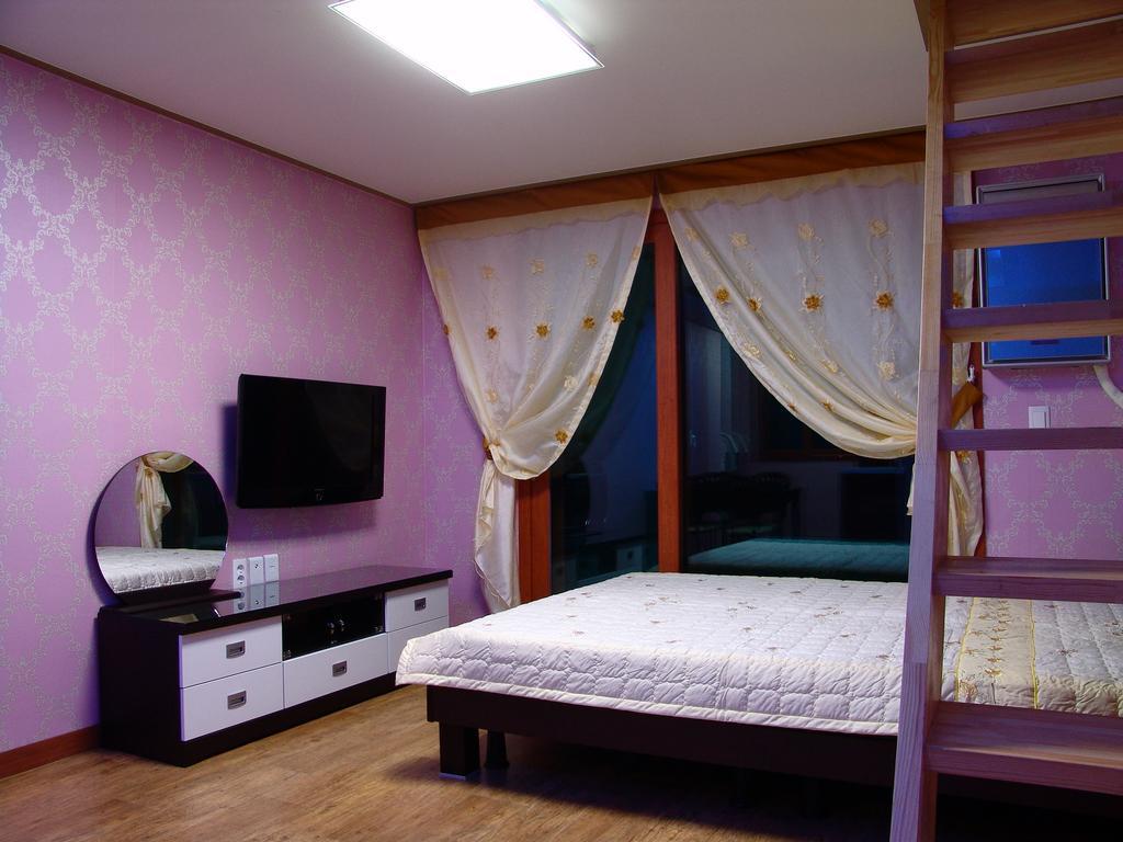 Yongdu Beach Pension Boryeong Esterno foto